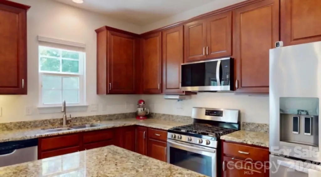 10731 Forest Drive Matthews NC 28105