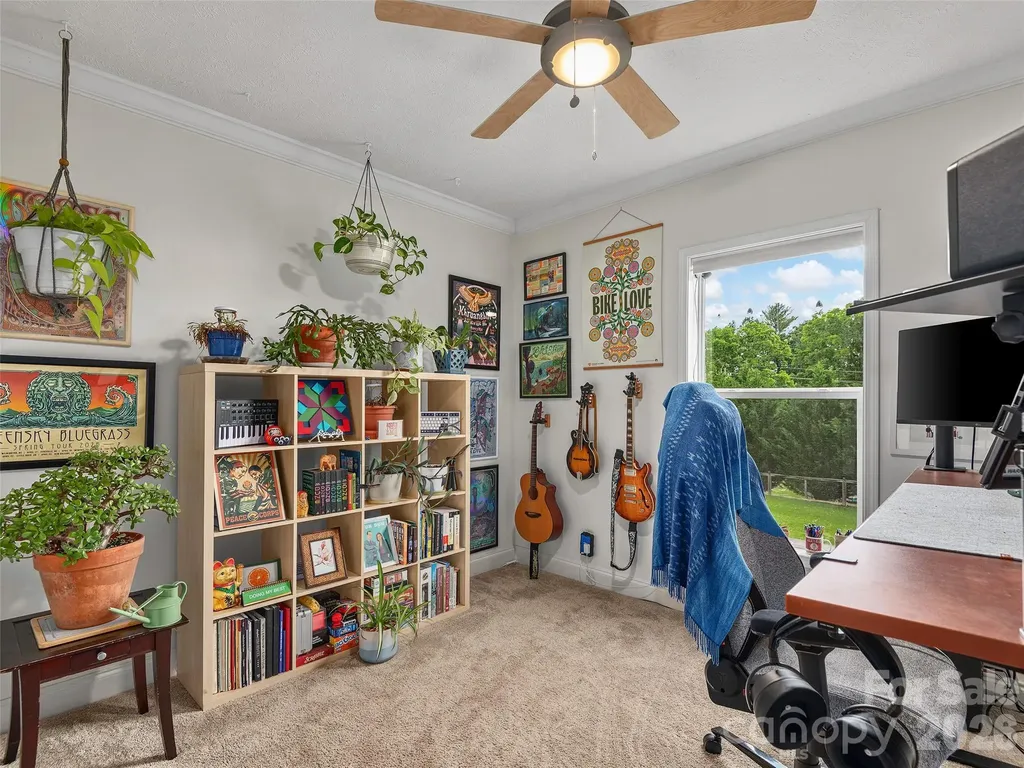 9 Cedar Hill Road Asheville NC 28806