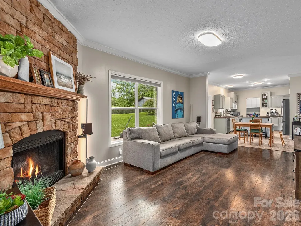 9 Cedar Hill Road Asheville NC 28806