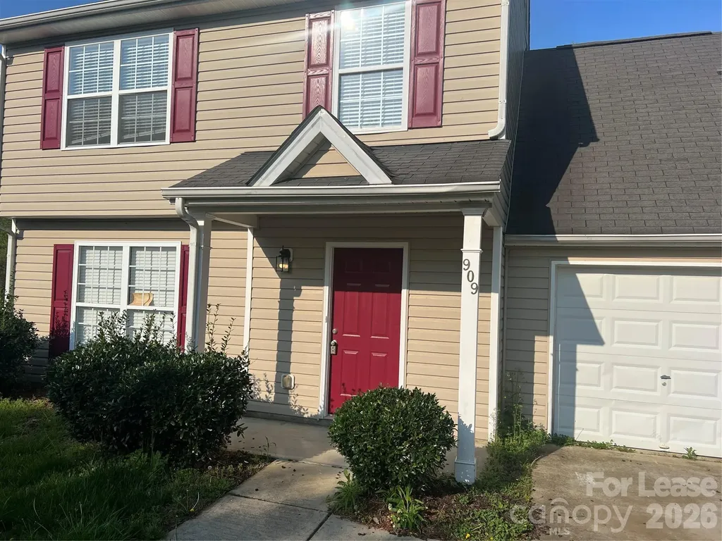 909 Rucker Cliff Drive Charlotte NC 28214
