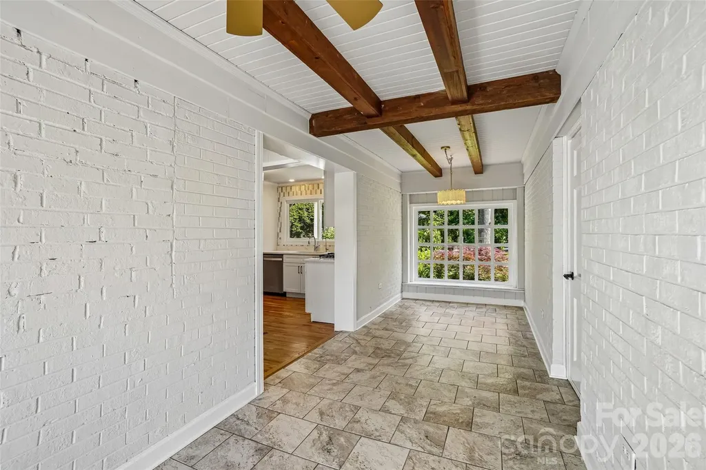 28 Ridgefield Place Asheville NC 28803