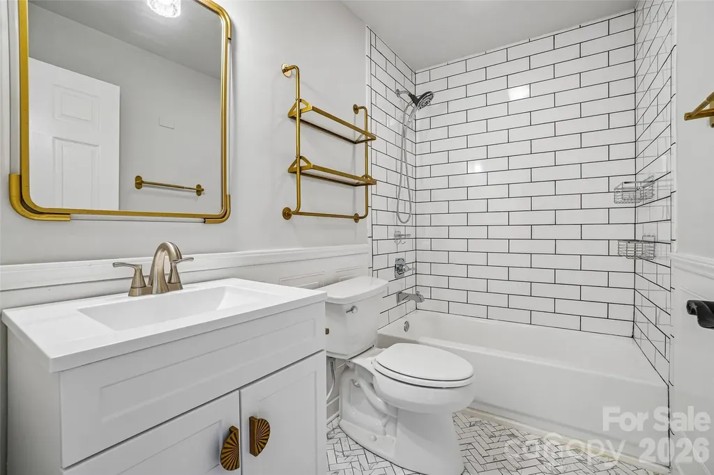 28 Ridgefield Place Asheville NC 28803