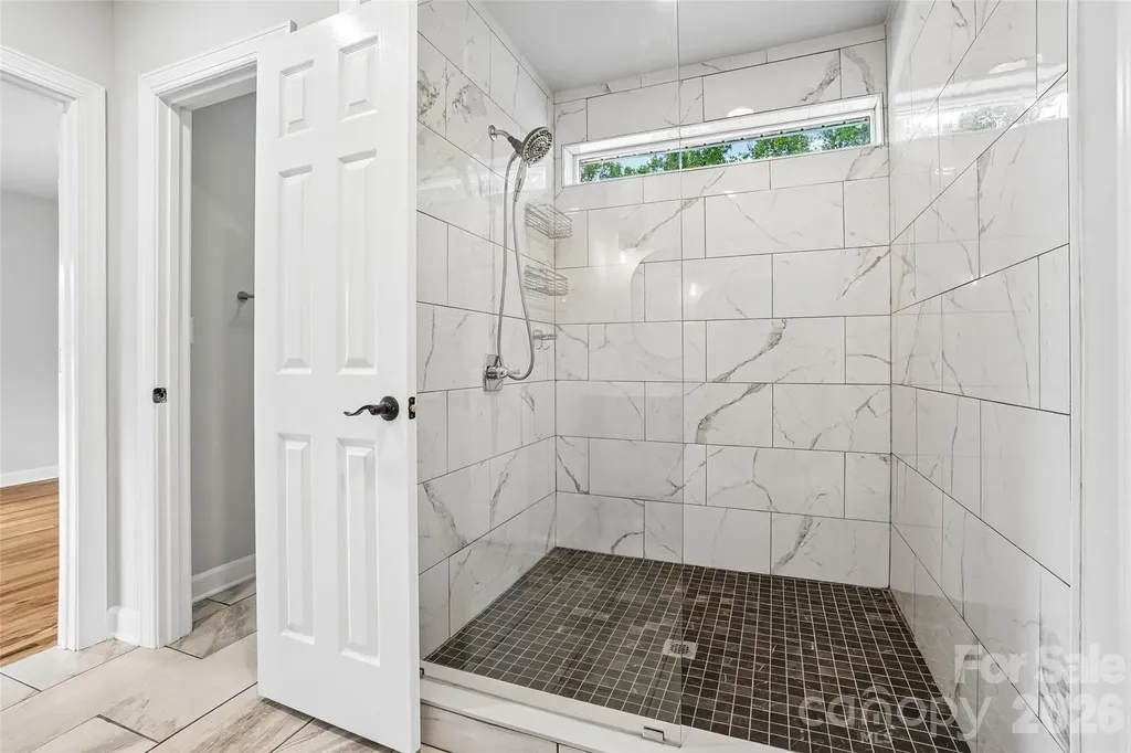 28 Ridgefield Place Asheville NC 28803