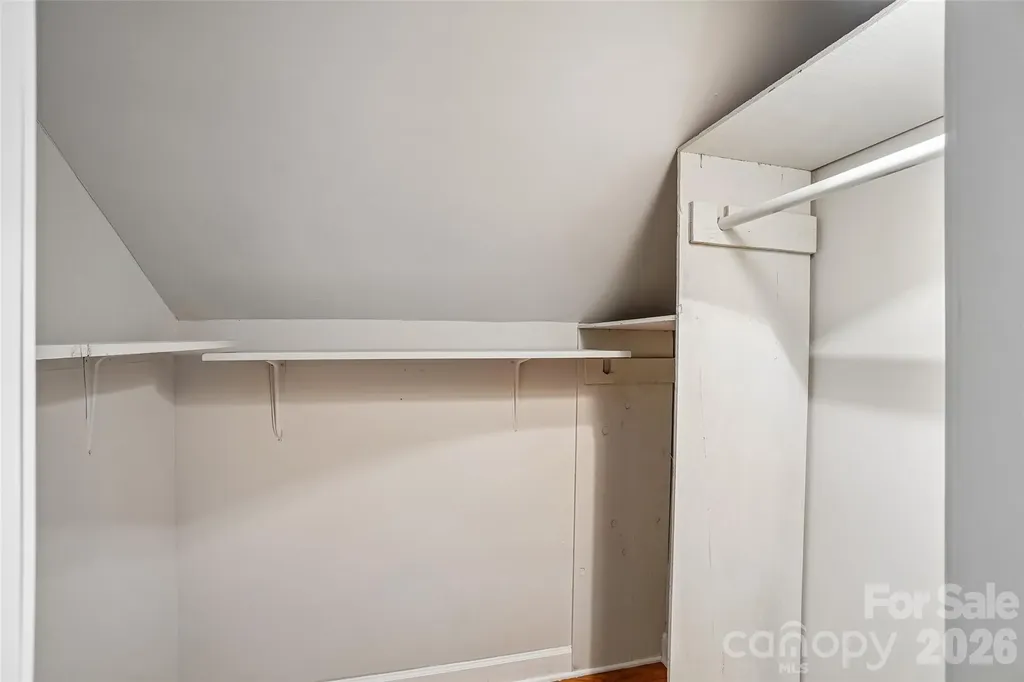 28 Ridgefield Place Asheville NC 28803