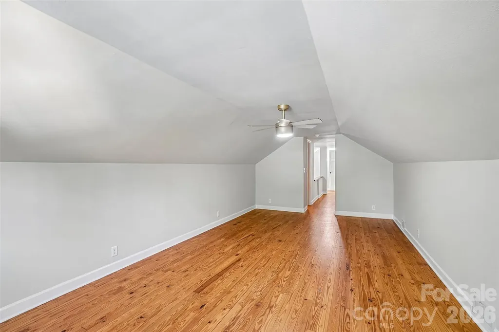 28 Ridgefield Place Asheville NC 28803