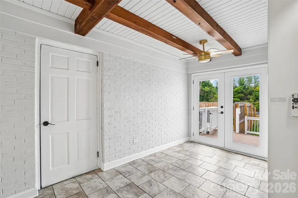28 Ridgefield Place Asheville NC 28803