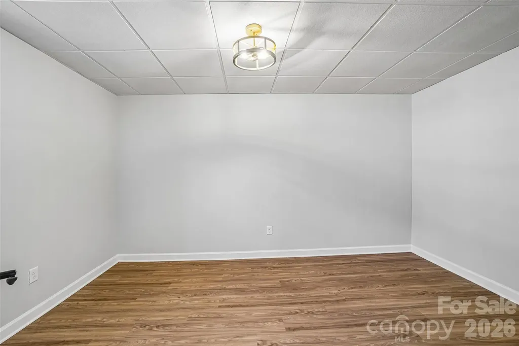 28 Ridgefield Place Asheville NC 28803
