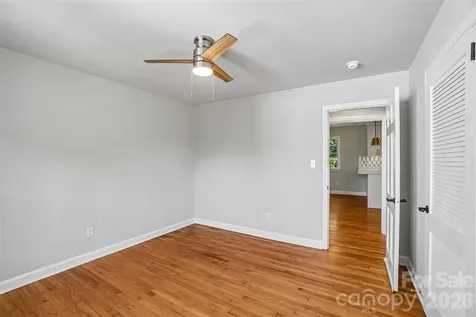 28 Ridgefield Place Asheville NC 28803