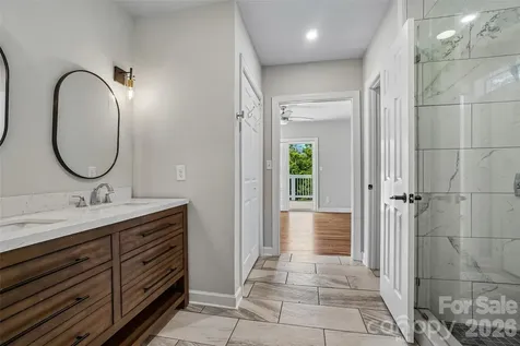 28 Ridgefield Place Asheville NC 28803