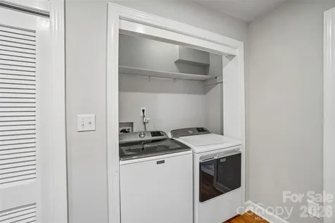 28 Ridgefield Place Asheville NC 28803