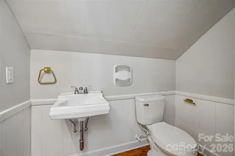 28 Ridgefield Place Asheville NC 28803