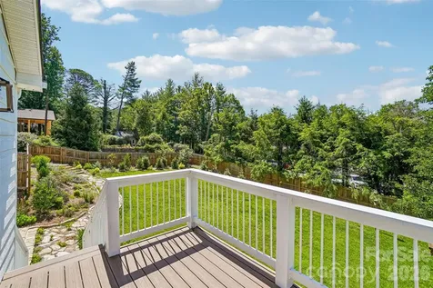 28 Ridgefield Place Asheville NC 28803