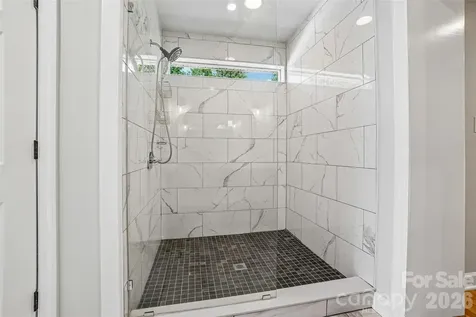 28 Ridgefield Place Asheville NC 28803