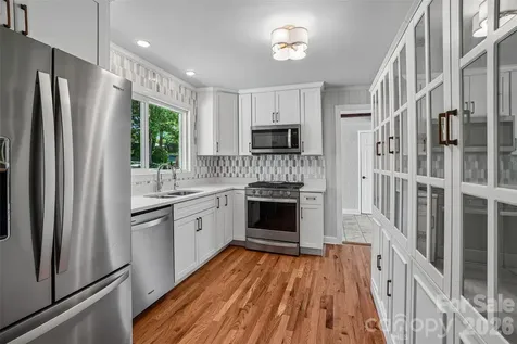 28 Ridgefield Place Asheville NC 28803