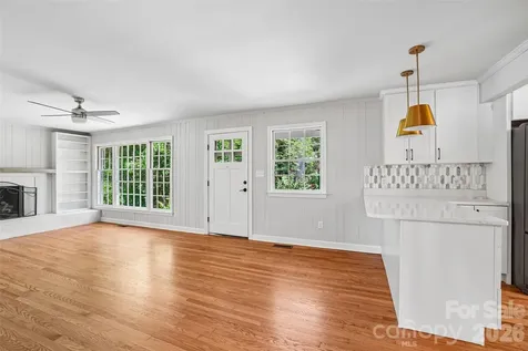 28 Ridgefield Place Asheville NC 28803