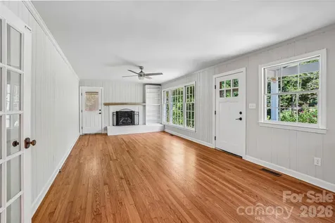 28 Ridgefield Place Asheville NC 28803