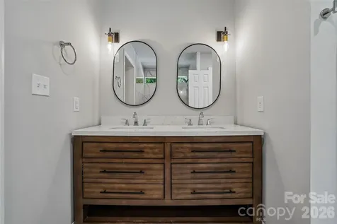 28 Ridgefield Place Asheville NC 28803