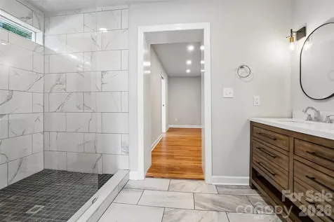 28 Ridgefield Place Asheville NC 28803