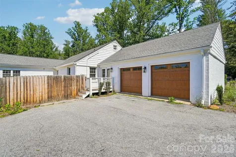 28 Ridgefield Place Asheville NC 28803