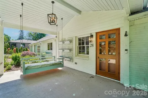 28 Ridgefield Place Asheville NC 28803