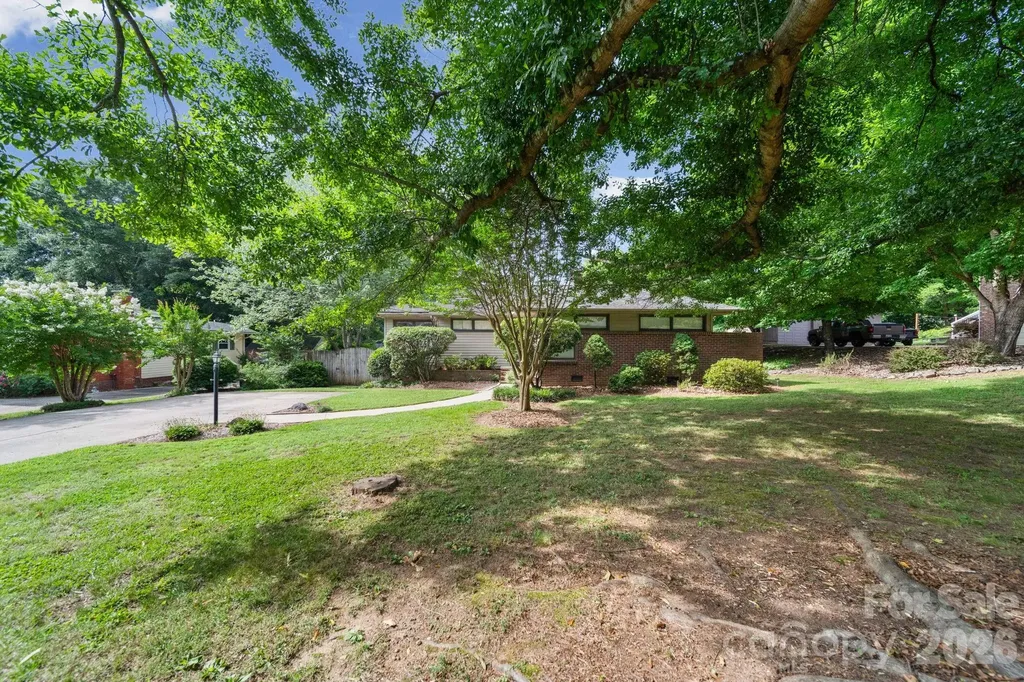 214 Walnut Avenue Mount Holly NC 28120