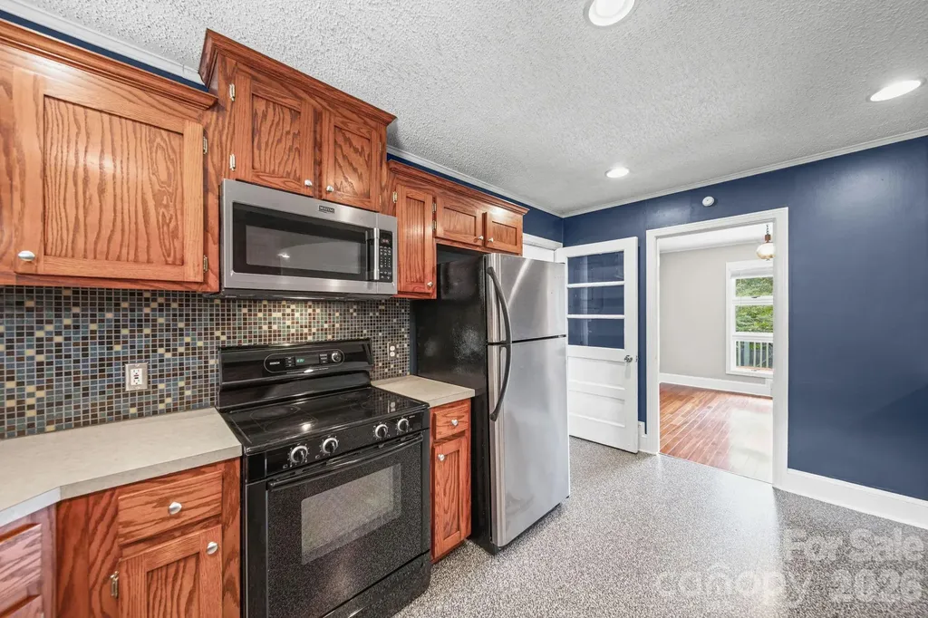 214 Walnut Avenue Mount Holly NC 28120