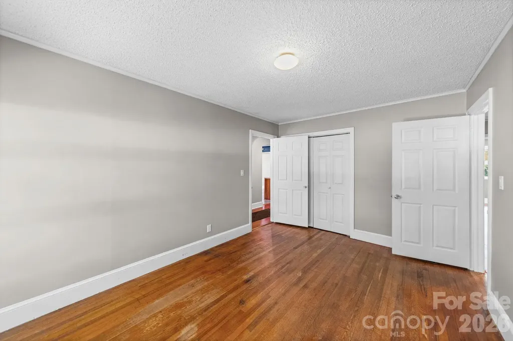 214 Walnut Avenue Mount Holly NC 28120