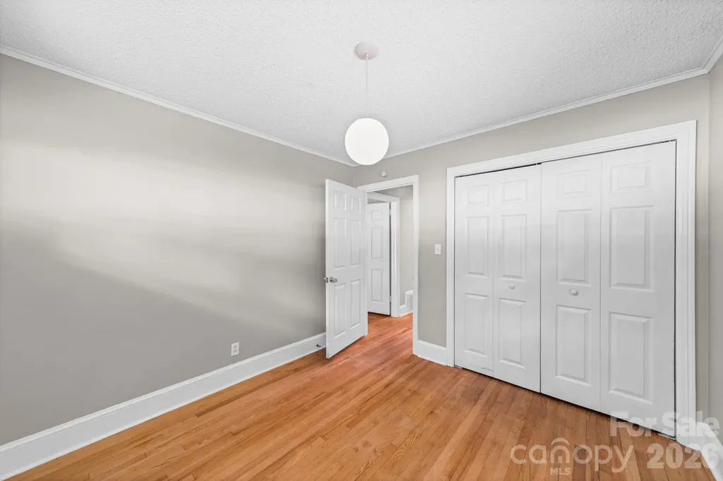214 Walnut Avenue Mount Holly NC 28120