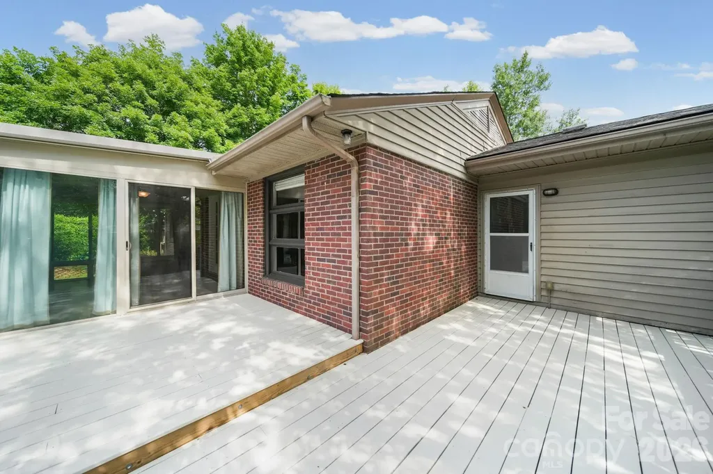 214 Walnut Avenue Mount Holly NC 28120
