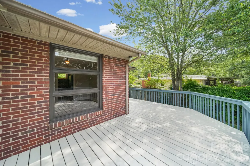 214 Walnut Avenue Mount Holly NC 28120