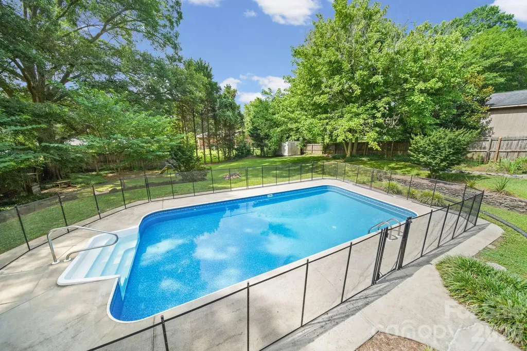 214 Walnut Avenue Mount Holly NC 28120
