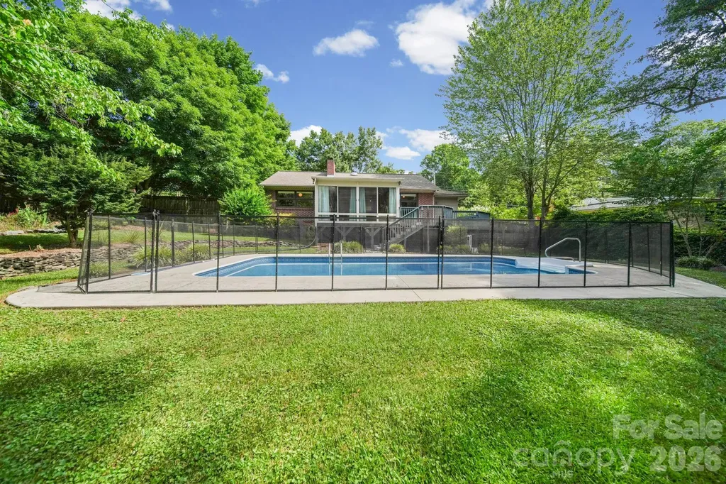 214 Walnut Avenue Mount Holly NC 28120