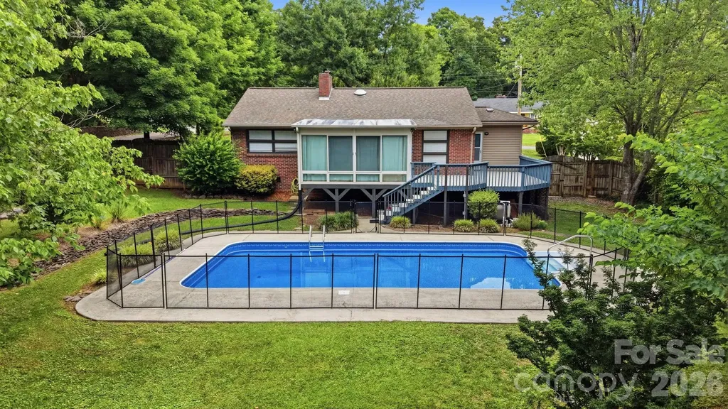 214 Walnut Avenue Mount Holly NC 28120