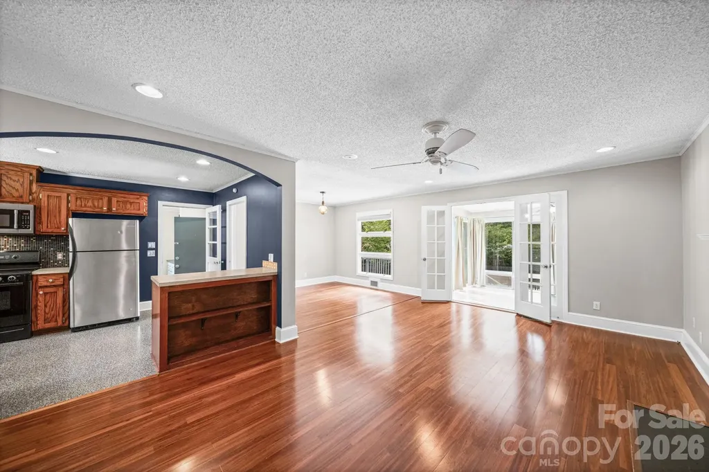 214 Walnut Avenue Mount Holly NC 28120