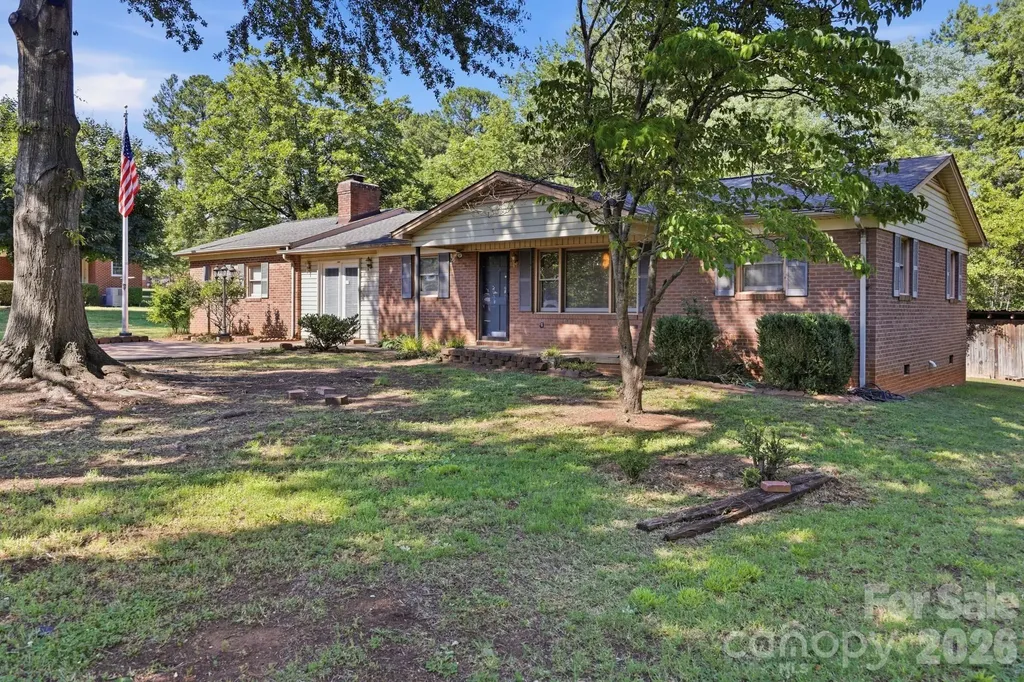 137 Matheny Street Forest City NC 28043