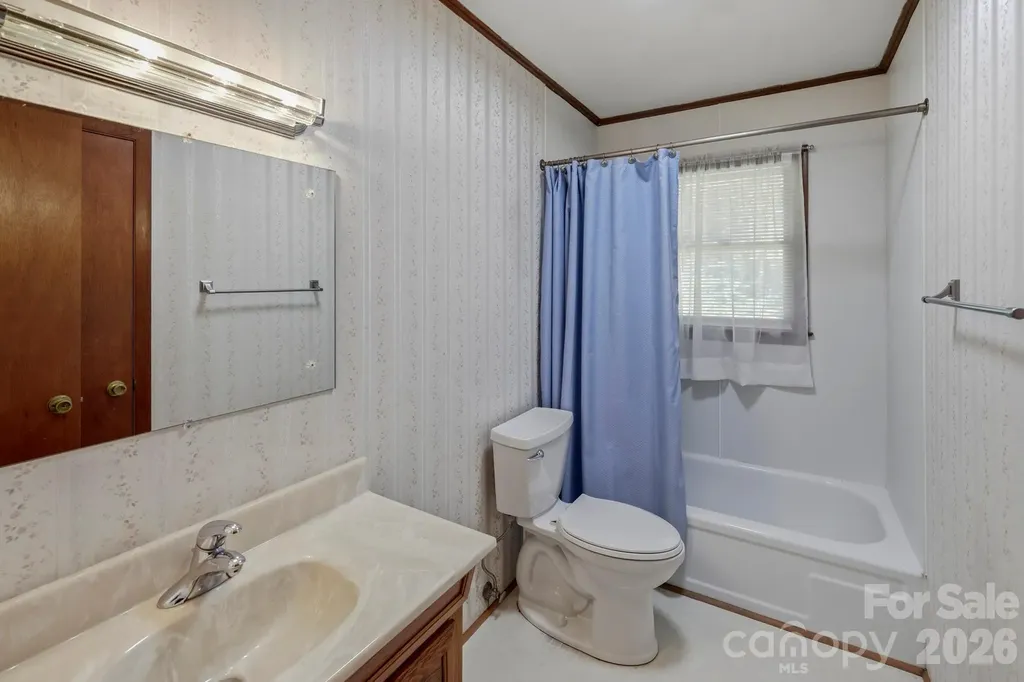 137 Matheny Street Forest City NC 28043