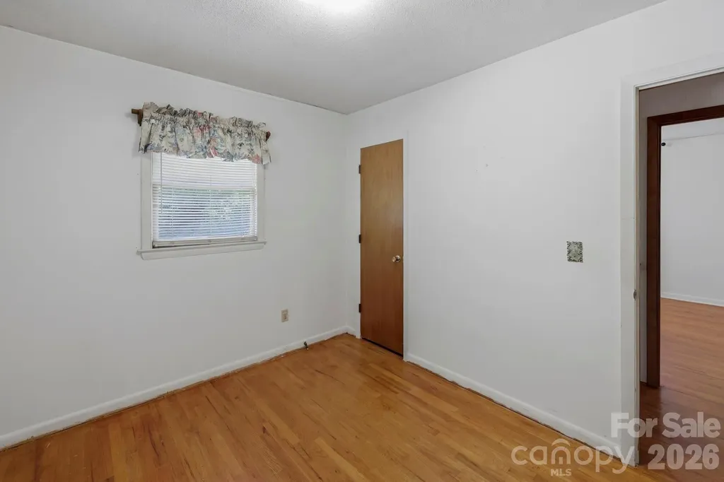 137 Matheny Street Forest City NC 28043