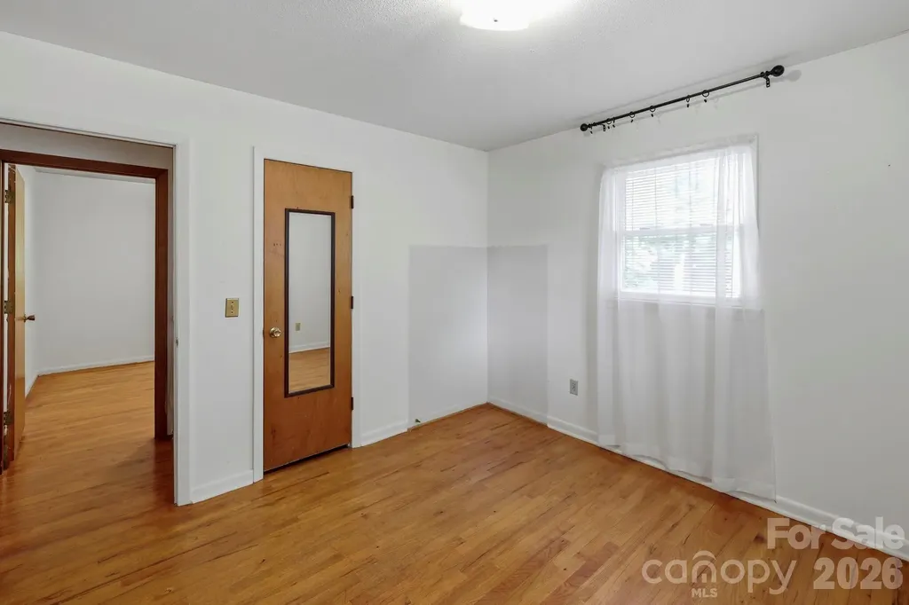 137 Matheny Street Forest City NC 28043