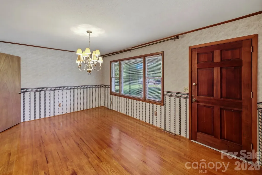 137 Matheny Street Forest City NC 28043