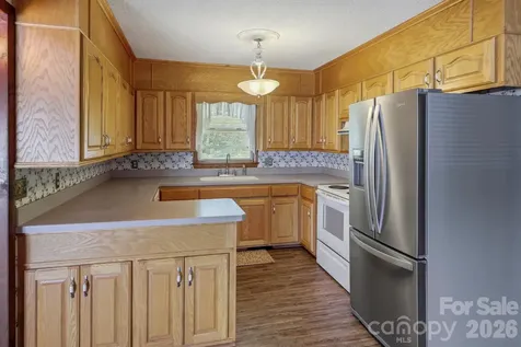 137 Matheny Street Forest City NC 28043