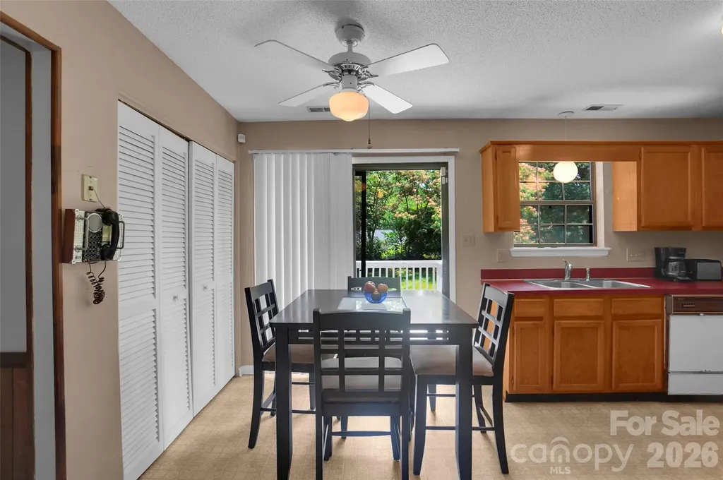 900 Highland Mist Lane Charlotte NC 28215