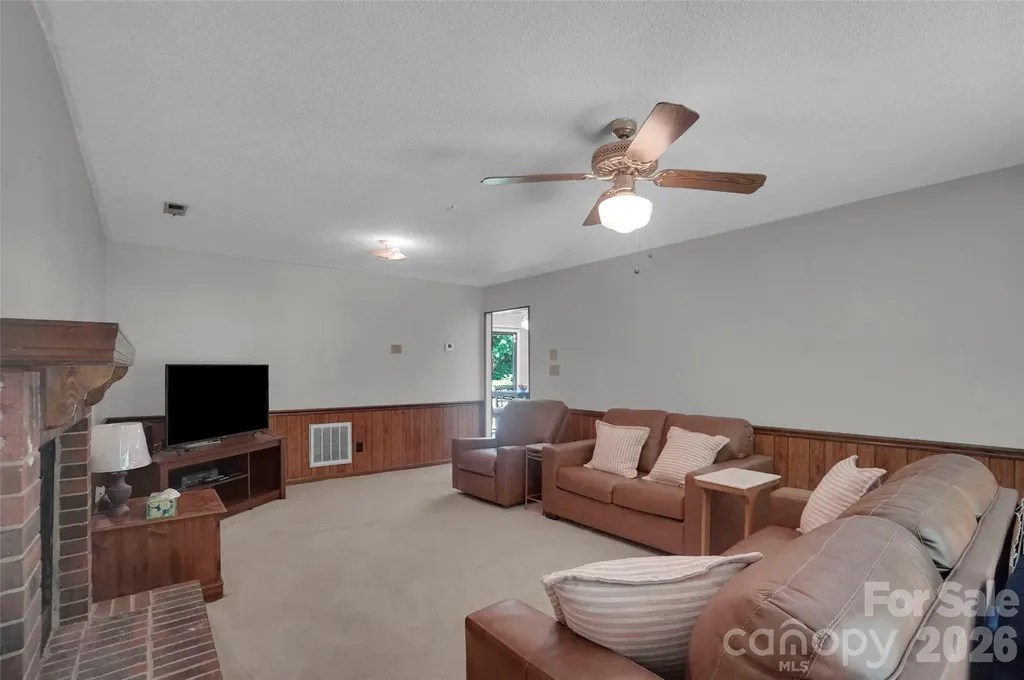 900 Highland Mist Lane Charlotte NC 28215