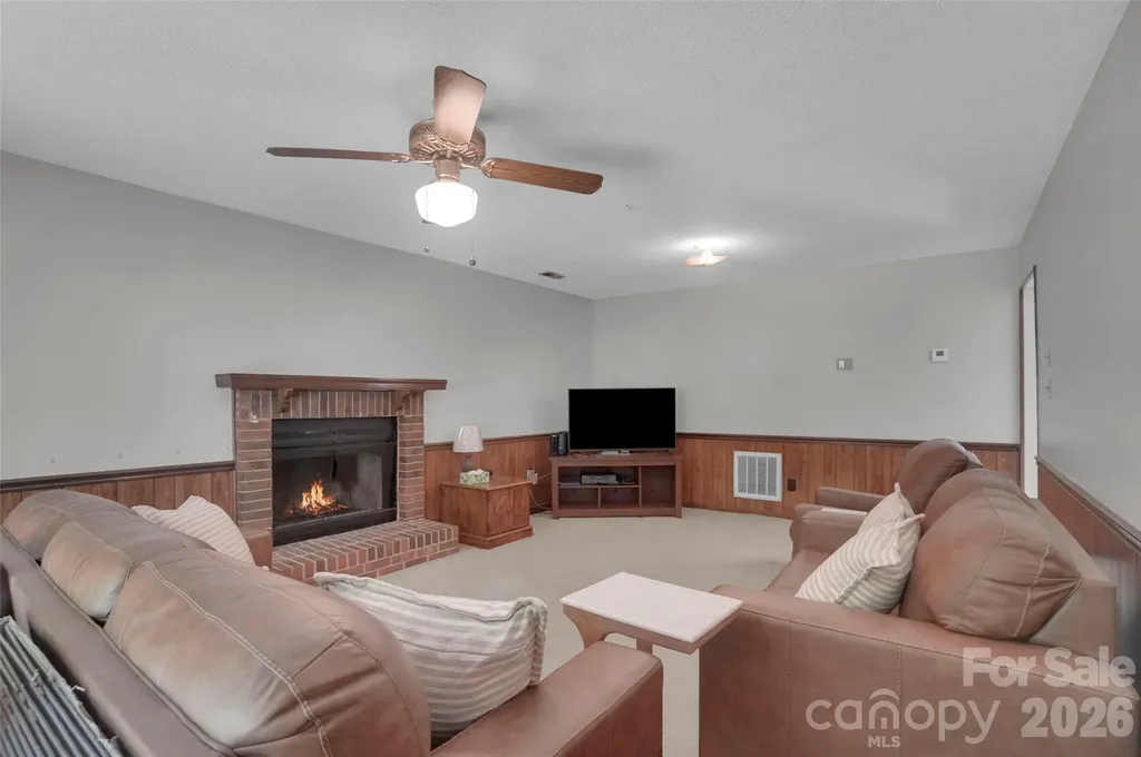 900 Highland Mist Lane Charlotte NC 28215