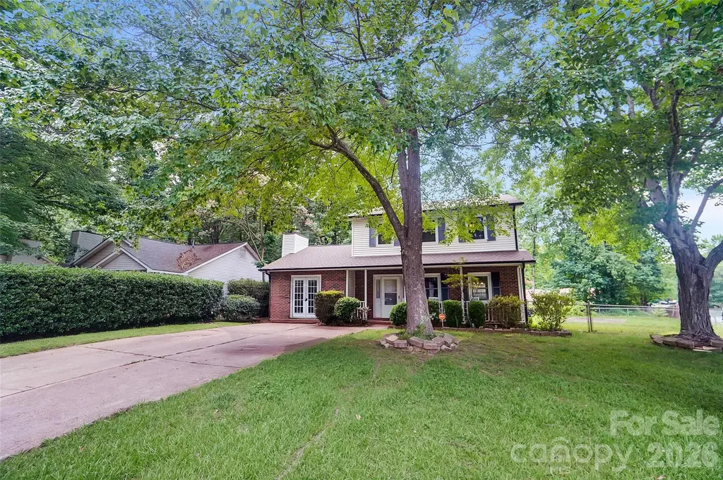 900 Highland Mist Lane Charlotte NC 28215