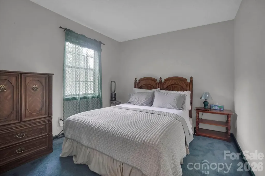 900 Highland Mist Lane Charlotte NC 28215
