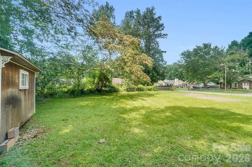 900 Highland Mist Lane Charlotte NC 28215
