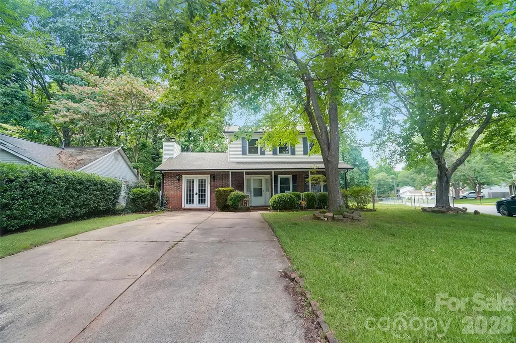 900 Highland Mist Lane Charlotte NC 28215