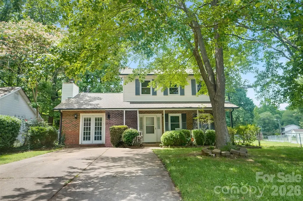 900 Highland Mist Lane Charlotte NC 28215