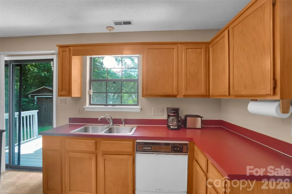 900 Highland Mist Lane Charlotte NC 28215