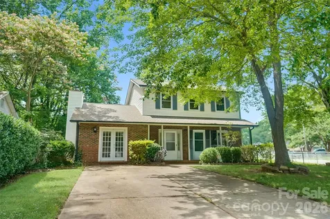 900 Highland Mist Lane Charlotte NC 28215